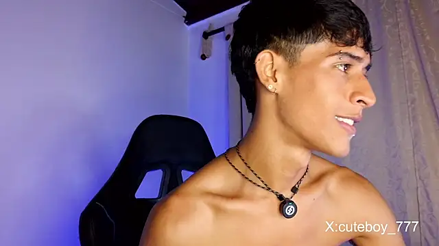 _Danny777 即時 XXX 聊天