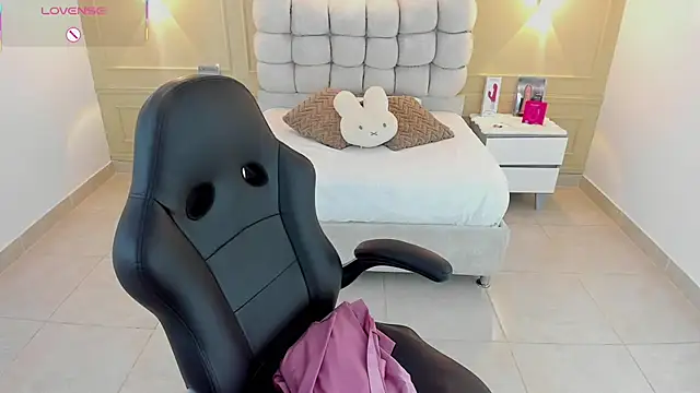 LISAPALMER7's Live XXX Chat