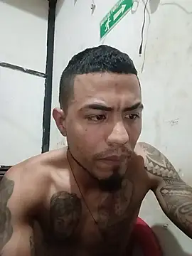 Webkamerová show Trigongo