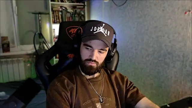_Serious_Man Chat XXX live