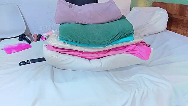 dannaahbrown Adlı Modelin Canlı XXX Sohbeti
