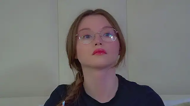 KeiraAsti's Live XXX Chat