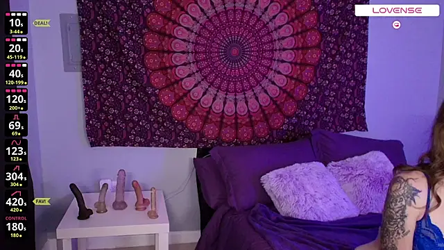 Czat XXX na żywo – VioletBabyy