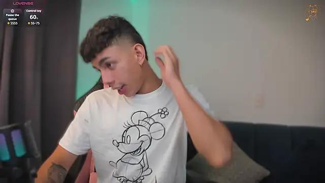 andy_cute22's Live XXX Chat