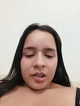 Julieth_hot-69 现场XXX聊天