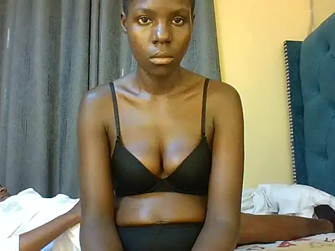 Queen_tatianaa's Live XXX Chat