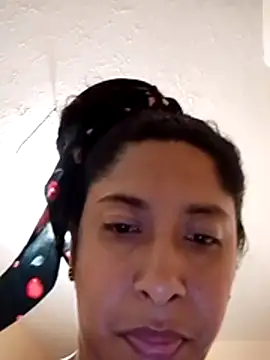 hotaniani's Live XXX Chat