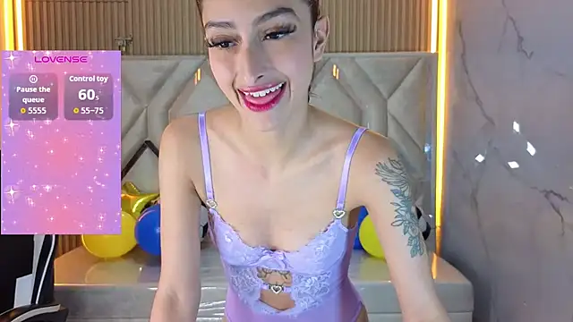 Tifany_Tx Adlı Modelin Canlı XXX Sohbeti