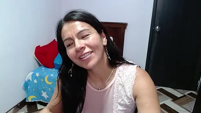 camilavargas_: απευθείας συνομιλία ΧΧΧ