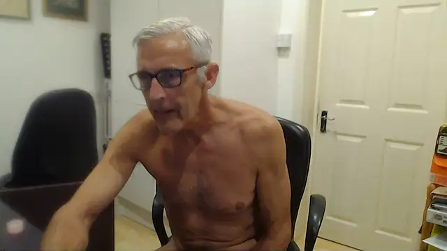 Chat XXX en directo de nakedcarpenteruk