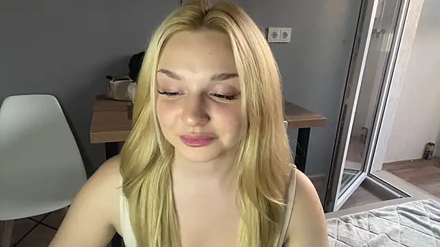 XXX chat uživo modela EvelynStars