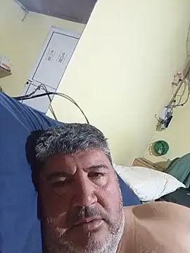 XXX chat uživo modela tatingordin