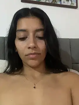 BrittanyDiaz's Live XXX Chat