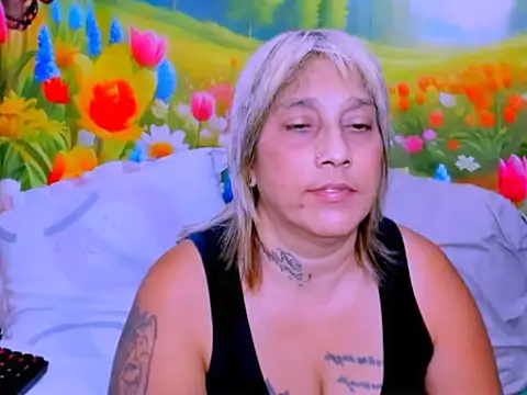 Chat XXX en directo de indianroxy