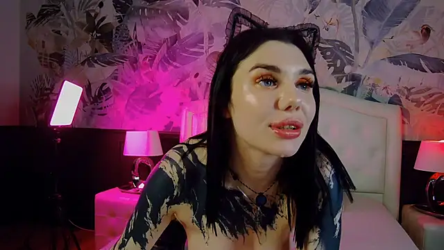 Chat XXX en directo de IvyDarkness