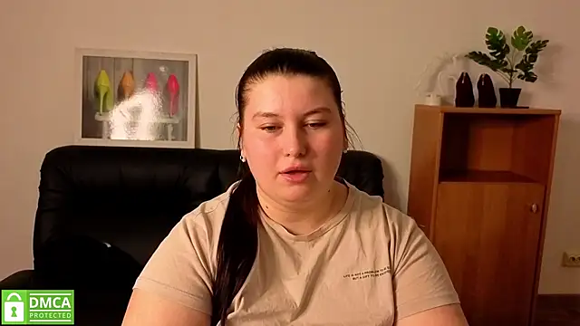 Chat XXX en directo de Katina_deeplou4
