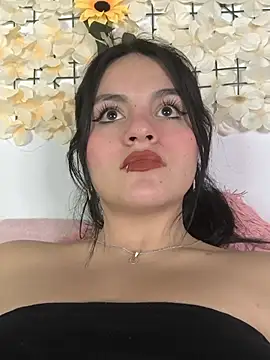 Lorenaa1's Live XXX Chat