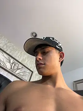 Lander_Cruz Live XXX-chat