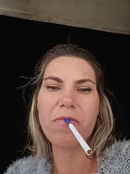 FeliciaKrige Chat XXX live