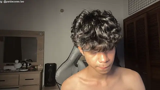 OopsAgain_ – Naživo XXX chat