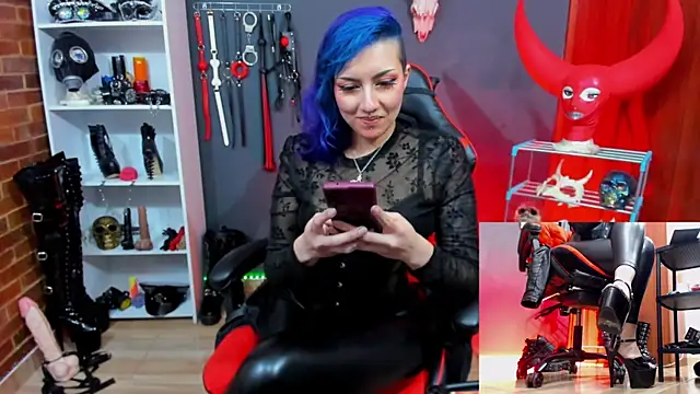 Yelena_LatexMaiden Live XXX-chat