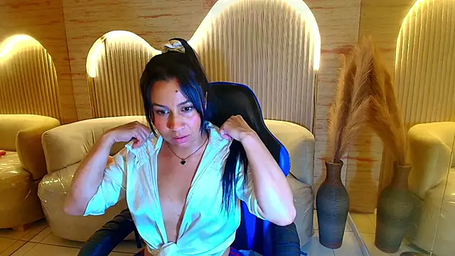 Valentina__r_'s Live XXX Chat