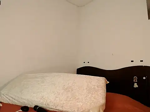 megan_star01 Adlı Modelin Canlı XXX Sohbeti