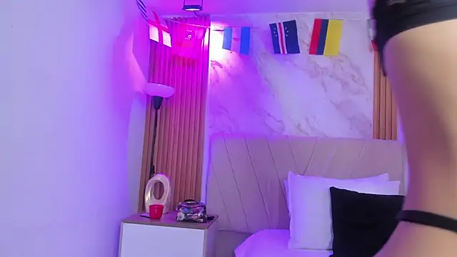 j_belle_ Adlı Modelin Canlı XXX Sohbeti