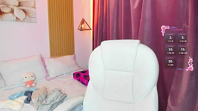 Chat +18 de KoraRousee ao vivo
