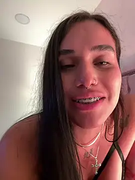 Bella__Woodn Live XXX chat