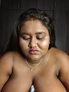 Chat XXX en directo de horny_diana