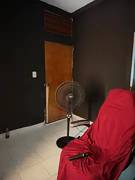 Czat XXX na żywo – Niicky1_
