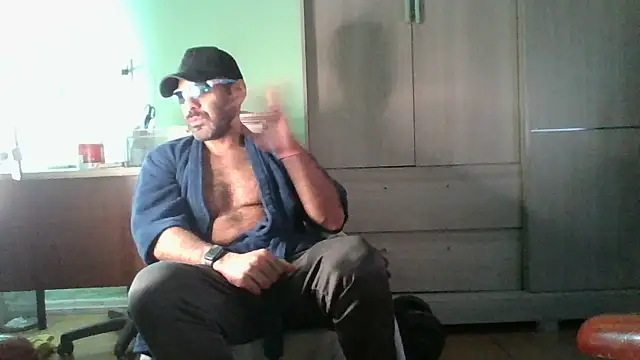 MILITARS' Webcam Show