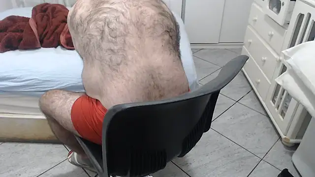 Chat +18 de MysterBearMG ao vivo
