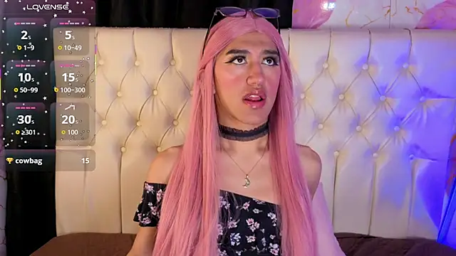 Luna_Sissy_ élő XXX-chatje