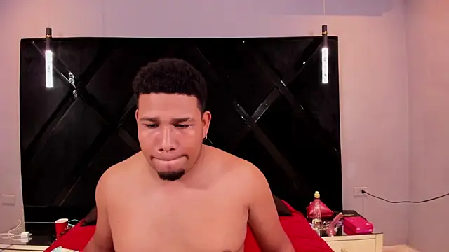 LucasandSasha 现场XXX聊天