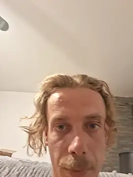 blondsexyyのウェブカメラショー