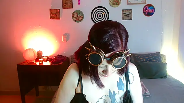 Katicalatinmilf XXX чат на живо