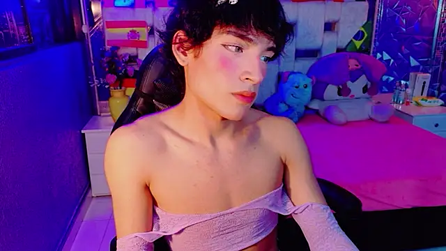 Chatroom XXX en direct de AlecciaNova