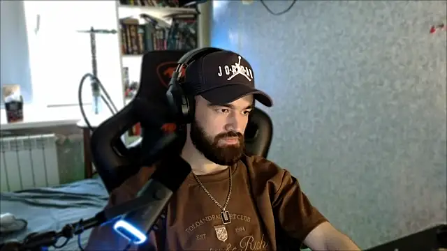 Živý XXX chat _Serious_Man