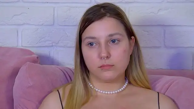TinnaBurton Live XXX-chat