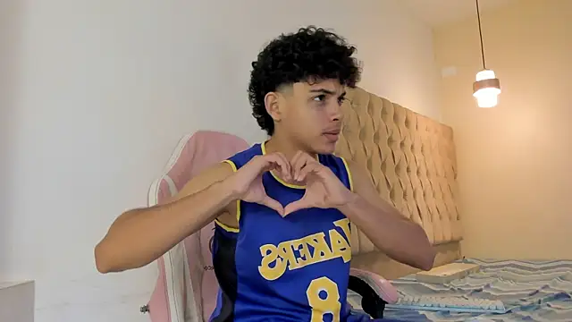 Boy_king28 Live XXX Chat