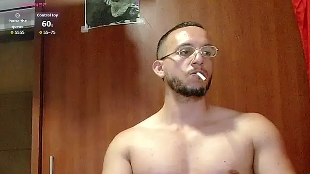 XXX chat uživo modela MarcusMilarc