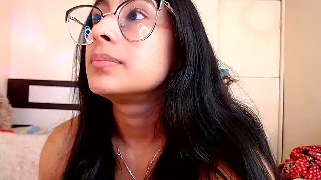 XXX chat uživo modela chika_hellar