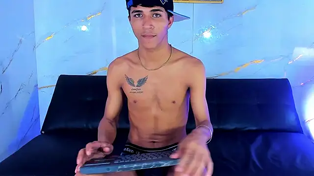 Czat XXX na żywo – sweet_boyhot