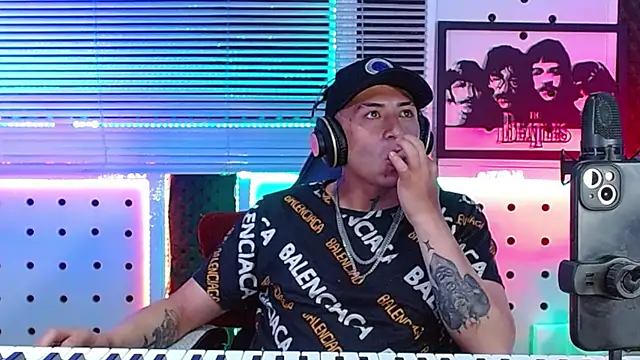 Chat +18 de Godofcumxxx ao vivo