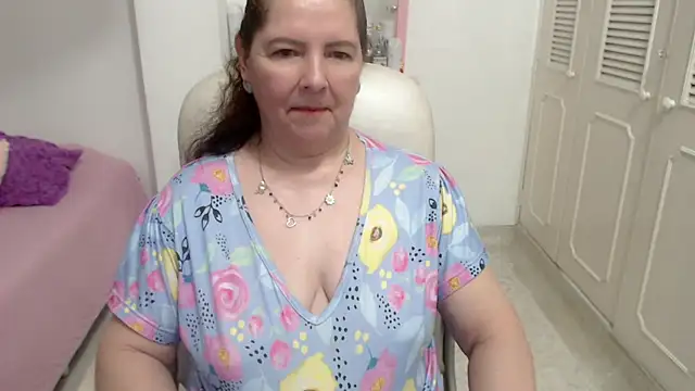 leonela_69 Live XXX Chat