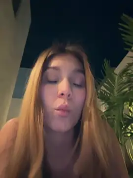 Nikii__n Live XXX chat