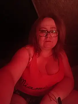 Iwenne's Live XXX Chat