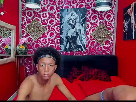 Živý XXX chat PEINBOYS